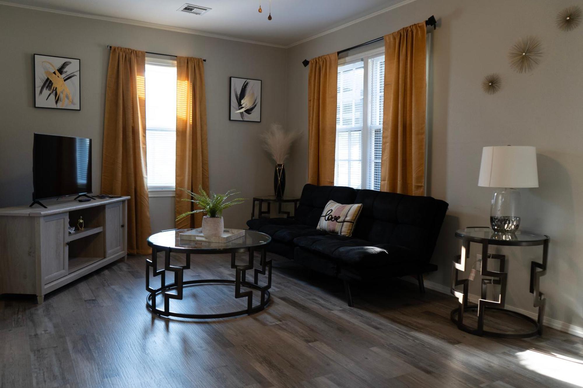 Modern Comforts/7minto Downtown Holiday home Oklahoma City