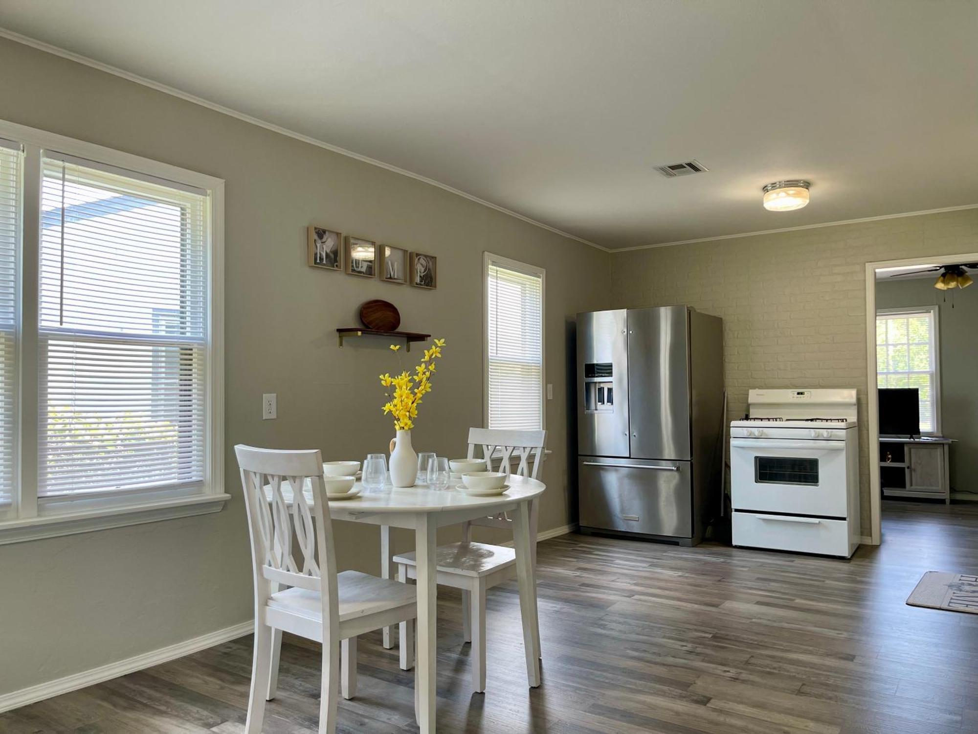 Modern Comforts/7minto Downtown * Oklahoma City